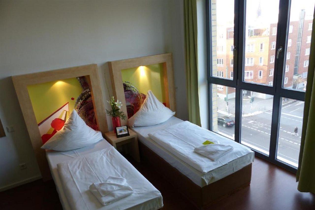 H+ 4youth Hotel 3*